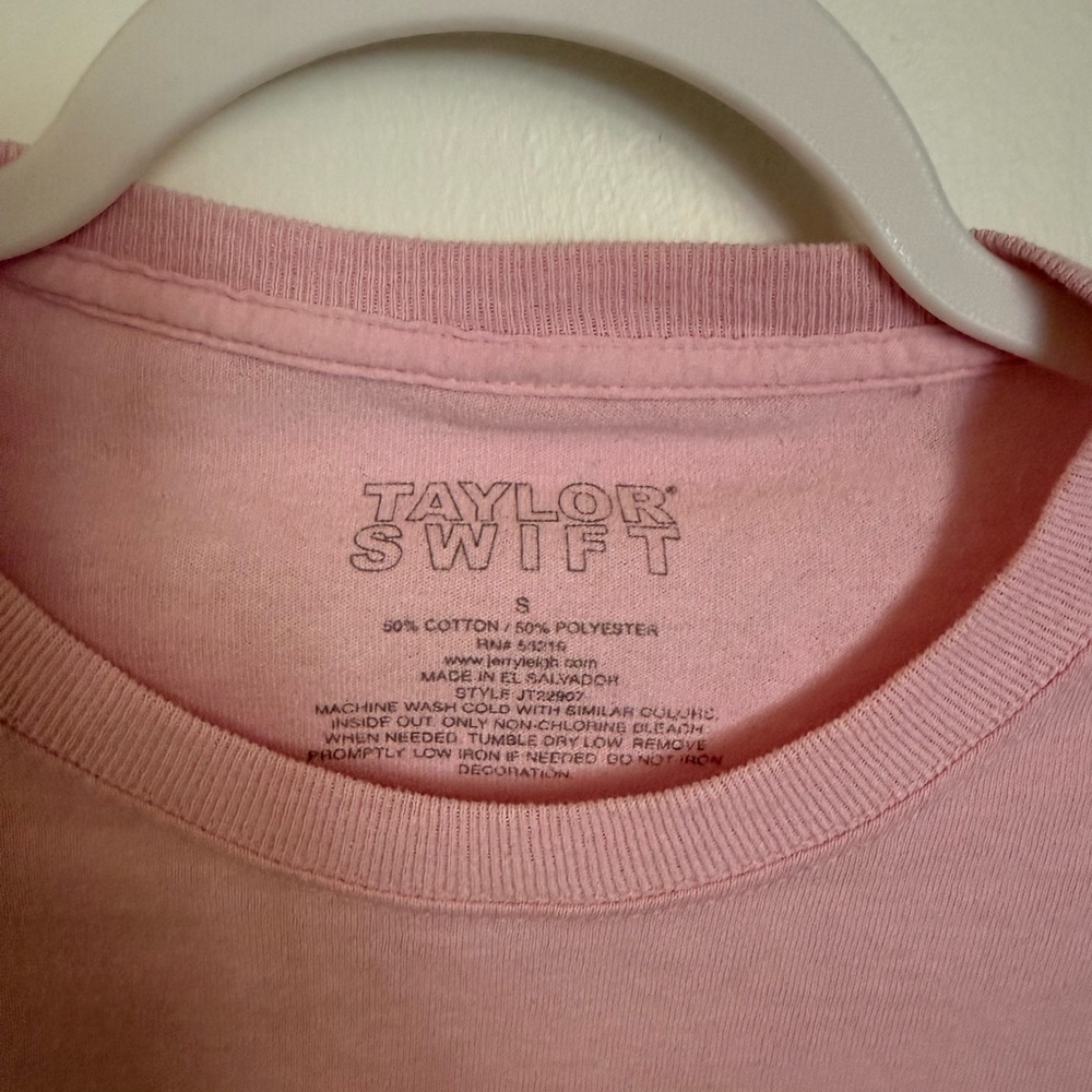 Taylor Swift Lover Era AWESOME Pink LS Merch S - Picture 3 of 4